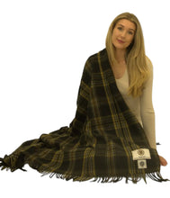 Load image into Gallery viewer, Patrick King Boston Bruins Deluxe Blanket