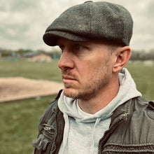 Load image into Gallery viewer, Peaky Hat “Apple”