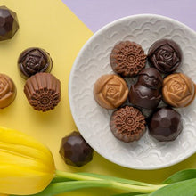 Load image into Gallery viewer, Peace by Chocolate Easter 15 Peace Box Assorted Milk, Dark & Gold Chocolates 160g