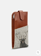 Load image into Gallery viewer, Yoshi Stag Glasses Case