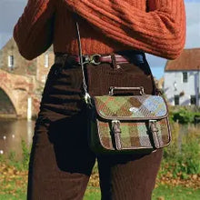 Load image into Gallery viewer, Harris Tweed Bervie Mini Satchel Bag