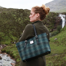Load image into Gallery viewer, Harris Tweed Spey Tote Bag