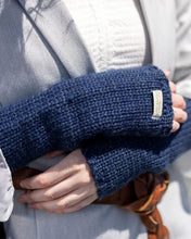 Load image into Gallery viewer, Outlander MacKenzie Arm Warmers