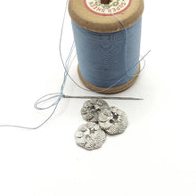 Load image into Gallery viewer, AP Petals Vintage Buttons 6pk