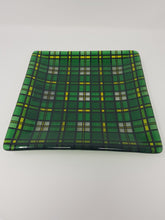 Load image into Gallery viewer, Fused Glass Cape Breton Tartan Medium Plate