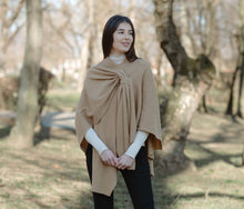Load image into Gallery viewer, Saol Knitwear Lambswool Draped Shawl