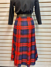 Load image into Gallery viewer, 1980s Bianca Leather Waist Kilt
