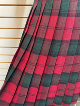 Load image into Gallery viewer, Early 70s Nat Gordon Full Wrap Pleat Kilt
