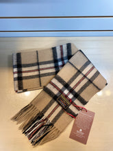 Load image into Gallery viewer, Patrick King Lambswool Scarf (5 Variants)
