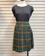 Load image into Gallery viewer, 1990s Wool Kiltie
