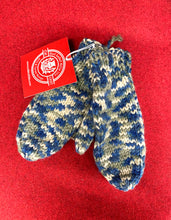 Load image into Gallery viewer, “Sharon’s Knits” Hand Knit Mittens (Variants)
