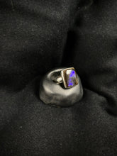 Load image into Gallery viewer, Diana Morrissey 925 Canadian Ammolite Ring
