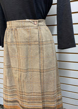 Load image into Gallery viewer, 70’s Alfred Paquette Wool Skirt
