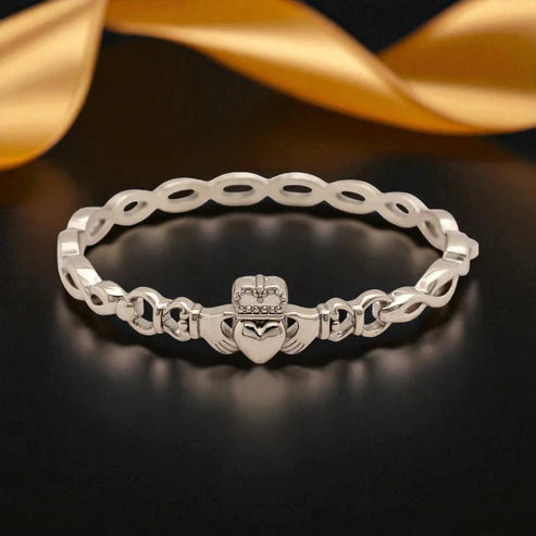 Boru Traditional Claddagh Bangle