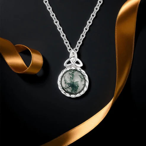 Boru Moss Agate Trinity Pendant