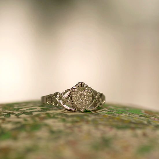 Boru Contemporary Ladies Pave Claddagh Ring