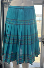 Load image into Gallery viewer, 1960s-70s Full Wrap Pleat Kilt (Reversible)
