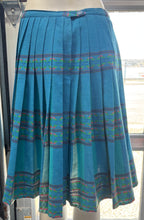 Load image into Gallery viewer, 1960s-70s Full Wrap Pleat Kilt (Reversible)
