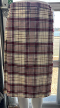 Load image into Gallery viewer, 1970s-80s New Wool Kilt
