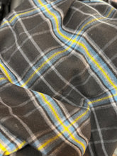 Load image into Gallery viewer, Absolute Darkness Wool Throw
