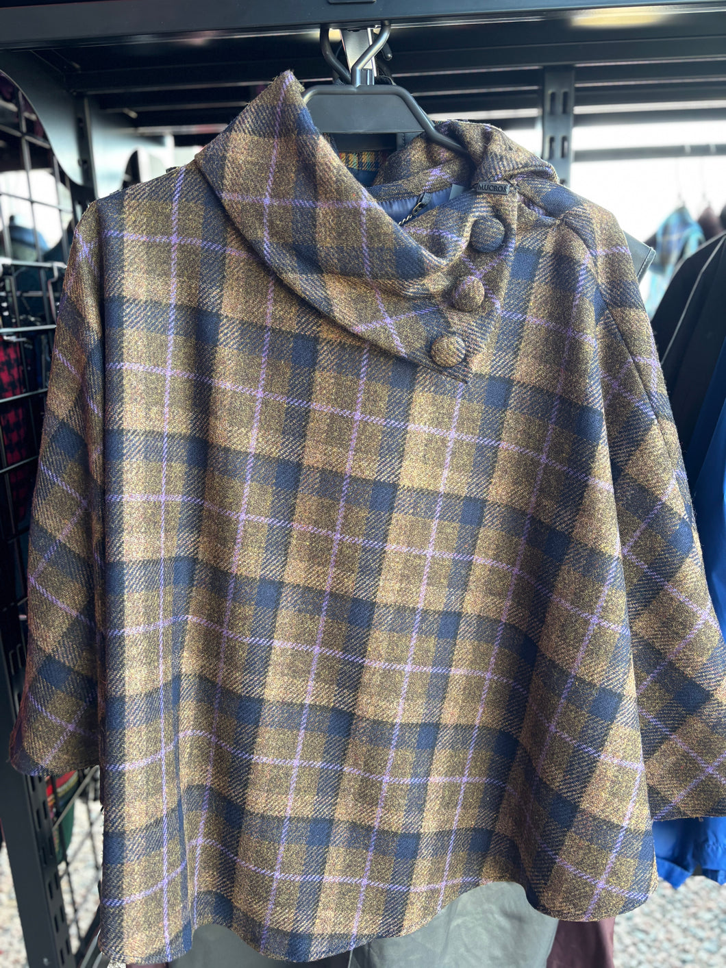 Mucros Poncho