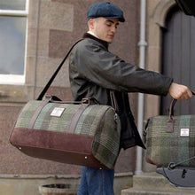 Load image into Gallery viewer, Harris Tweed Clyde Weekend Bag
