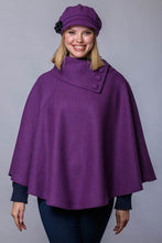 Load image into Gallery viewer, Mucros Poncho
