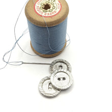 Load image into Gallery viewer, AP Tiger Vintage Button 4pk
