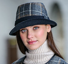 Load image into Gallery viewer, Mucros Clodagh Hat
