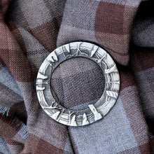 Load image into Gallery viewer, Craigh na Dun Pewter Scarf Ring
