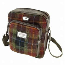 Load image into Gallery viewer, Harris Tweed Tay Travel Bag
