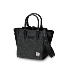 Load image into Gallery viewer, Islander The Medium Caillie Tote
