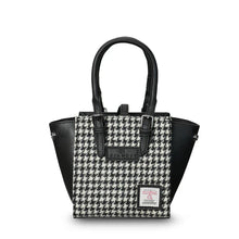 Load image into Gallery viewer, Islander The Mini Caillie Tote
