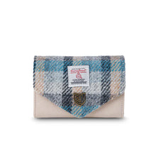 Load image into Gallery viewer, Islander The Small Clasp Purse
