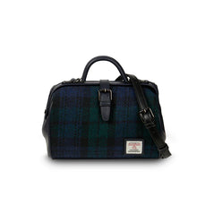 Load image into Gallery viewer, Islander The Medium Doctor Bag
