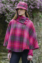 Load image into Gallery viewer, Mucros Poncho
